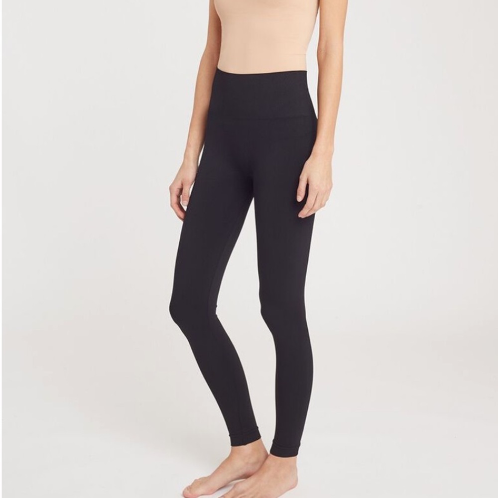 Cuyana sold out body leggings